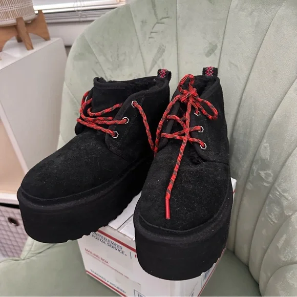 UGG Neumel Heritage Platform Black Boots - Main Image